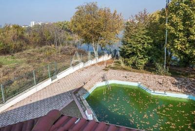 VILLA -  20m deschidere la lac -  2000mp teren - BANEASA - 2