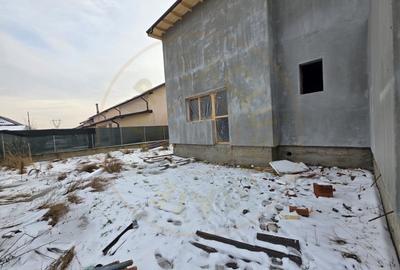 Duplex cu 4 camere cu Canalizare în Big-Bascov - 5