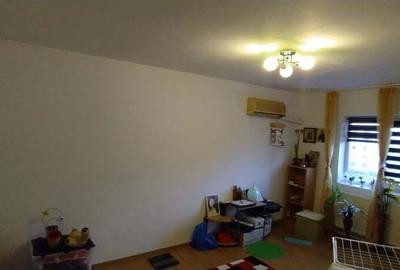 Vanzare apartament Vanzare apartament - 1