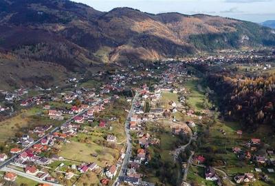 FILM! Teren intravilan spectaculos,1.000 mp,Moieciu,panorama 180 grade,potential - 4