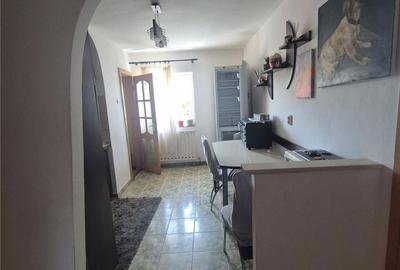 Apartament cu 3 camere decomandat în Central - 8