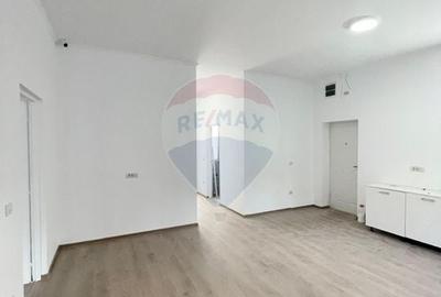 Casa / Spatiu comercial cu 6 camere de inchiriat in zona centrala Casa / Spatiu comercial cu 6 camere de inchiriat in zona centrala - 15