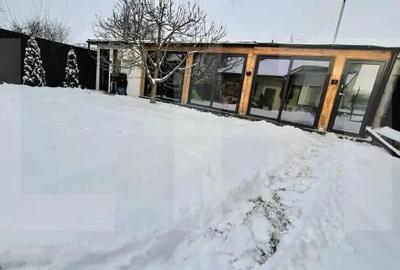 Casă cu Teren 500 Mp în Central - 2