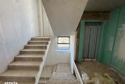 Apartament cu 3 camere în Micro 17 - 2
