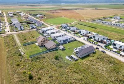 Teren intravilan de 586 mp, în Cristian