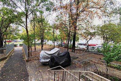 Prima inchiriere, decomandat, bloc stradal, et.2/10 la 5 min metrou Nicolae Grig - 18