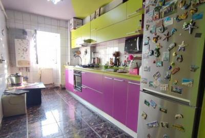 APARTAMENT 3 CAMERE DECOMANDAT, PACURARI, BLOC DIN 1987 - 4