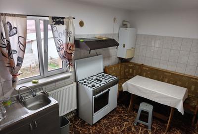 Apartament cu 3 camere decomandat în Exterior Vest - 1