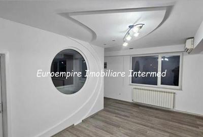 Spațiu comercial, de 85 mp, în Central - 2