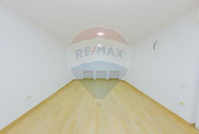 LUX! De inchiriat Spatiu comercial cu birouri, magazie si acces TIR - 9