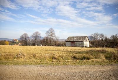 Teren intravilan parcelabil, priveliște spre munți, Sohodol, Bran - 17