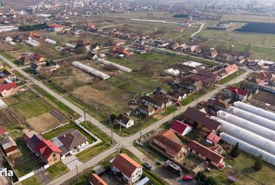 Casă cu 2 camere cu Teren 1570 Mp în Ghioroc - 7