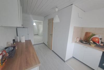 Vand casa in comuna Radovanu - 9