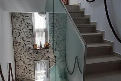 Casă cu 6 camere cu Canalizare în Dămăroaia - 5