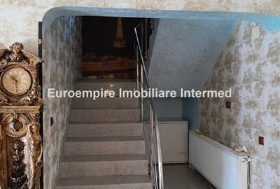 Vilă de vânzare cu 5 camere, regim de înălțime P+1 zona - 3