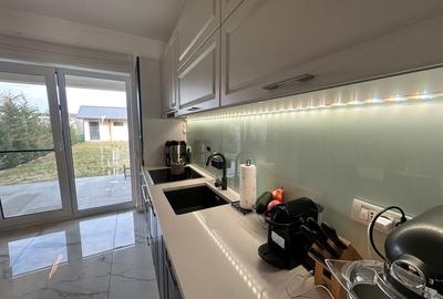 Casă cu 4 camere cu Canalizare în Dumbrăvița - 3