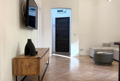 Apartament cu 3 camere semidecomandat în Universitate - 23