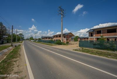 Duplex cu 4 camere cu Canalizare în Niculești - 23