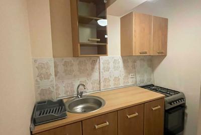 Garsonieră semidecomandată în Baza 3 - 8