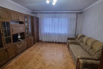 Apartament cu 3 camere în Apărătorii Patriei - 2