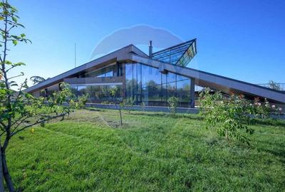 Vila Futurista: Elegan?a Inova?ie la limita padurii, piscina, 4500mp - 1