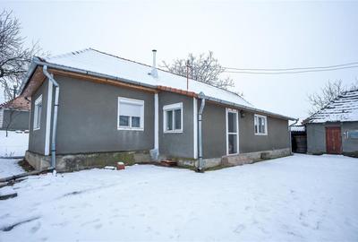 Casă individuală cu 3 camere cu Teren 3400 Mp în Tășad