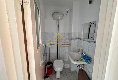 Apartament cu 3 camere decomandat, mobilat în 9 Mai - 12
