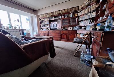 Apartament cu 3 camere decomandat în Gorjului - 5