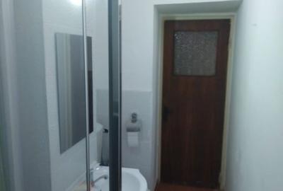 Propietar,vand apartament 2 camere semidecomandat in Constanta, Str.IL Caragiale - 12
