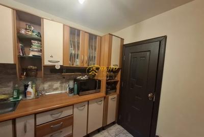 Apartament cu 3 camere decomandat, mobilat în Podul de Piatră - 4