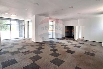 Spatiu comercial de inchiriat bd Unirii Nord - 7