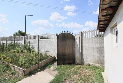 Casă renovată cu 3 camere din cărămidă în Gradiste - 3