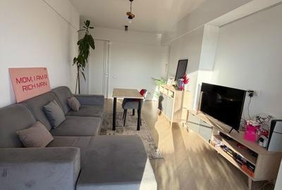Apartament cu 3 camere decomandat, mobilat în Berceni