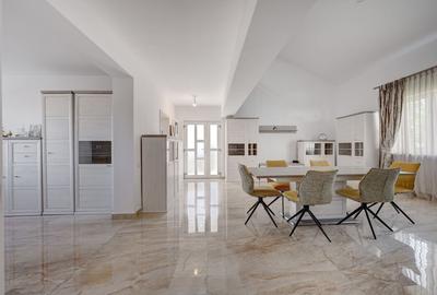 Casa cu Mesteceni!  Complex Lalelelor Domnești - 35