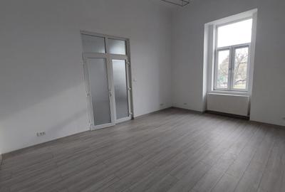 Apartament cu 2 camere în Podgoria - 6