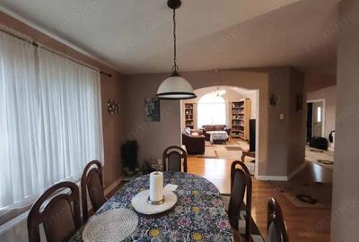 Casă cu Teren 3000 Mp în Central - 6