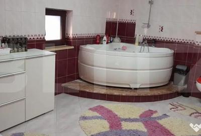 Casă cu 4 camere cu Teren 1200 Mp în Ițcani - 2