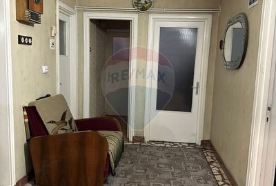 Apartament cu 4 camere, mobilat în Central - 16