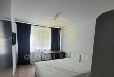 Apartament cu 3 camere decomandat în Central - 1