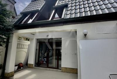 Vila 6 camere, Titulescu, Curte si zona de relaxare - Metrou la 7 minute - 5