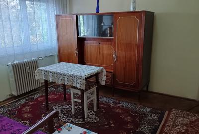 Dau in chirie pe termen lung apartament cu trei camere central - 12