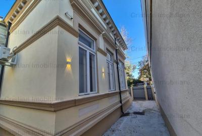 Casă cu 3 camere cu Teren 179 Mp în Central
