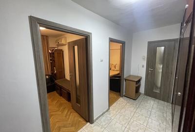 3 Camere Magazin Bucur Obor - Bloc ALMO 1 - Mobilat si Utilat - 9