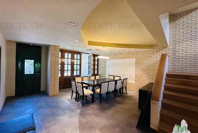 SUPER PROPIETATE, vila 709 mp construiti, teren 1213 mp, cu piscina si garaj, la - 8