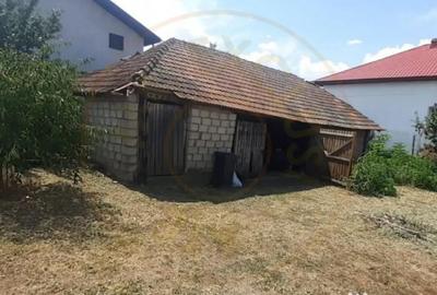 Teren de 2095 mp, în Buzoești - 1