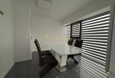 Spatiu de inchiriat,stradal l,la 1-2 minute de mers pana la metrou. - 8