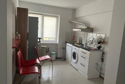 Apartament cu 2 camere nedecomandat, mobilat în P-ța Ovidiu - 1