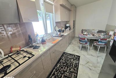 Casă cu 4 camere cu Teren 280 Mp în Chercea - 10