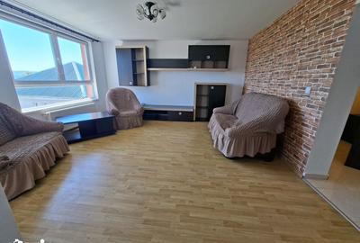 Apartament cu 3 camere în Cetate - 2