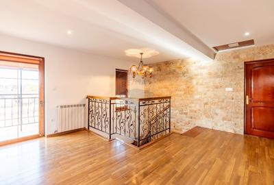 Casă individuală cu 5 camere cu Teren 2305 Mp în Pleașa - 23